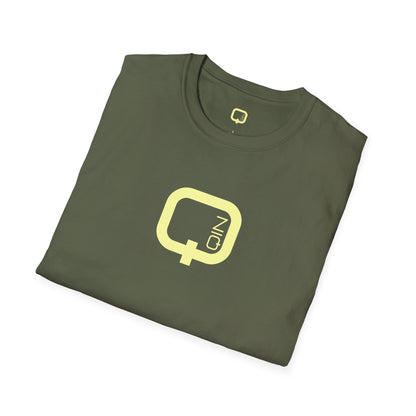 Qn Logo T‑Shirt — Minimalist Retro Tech Graphic Tee