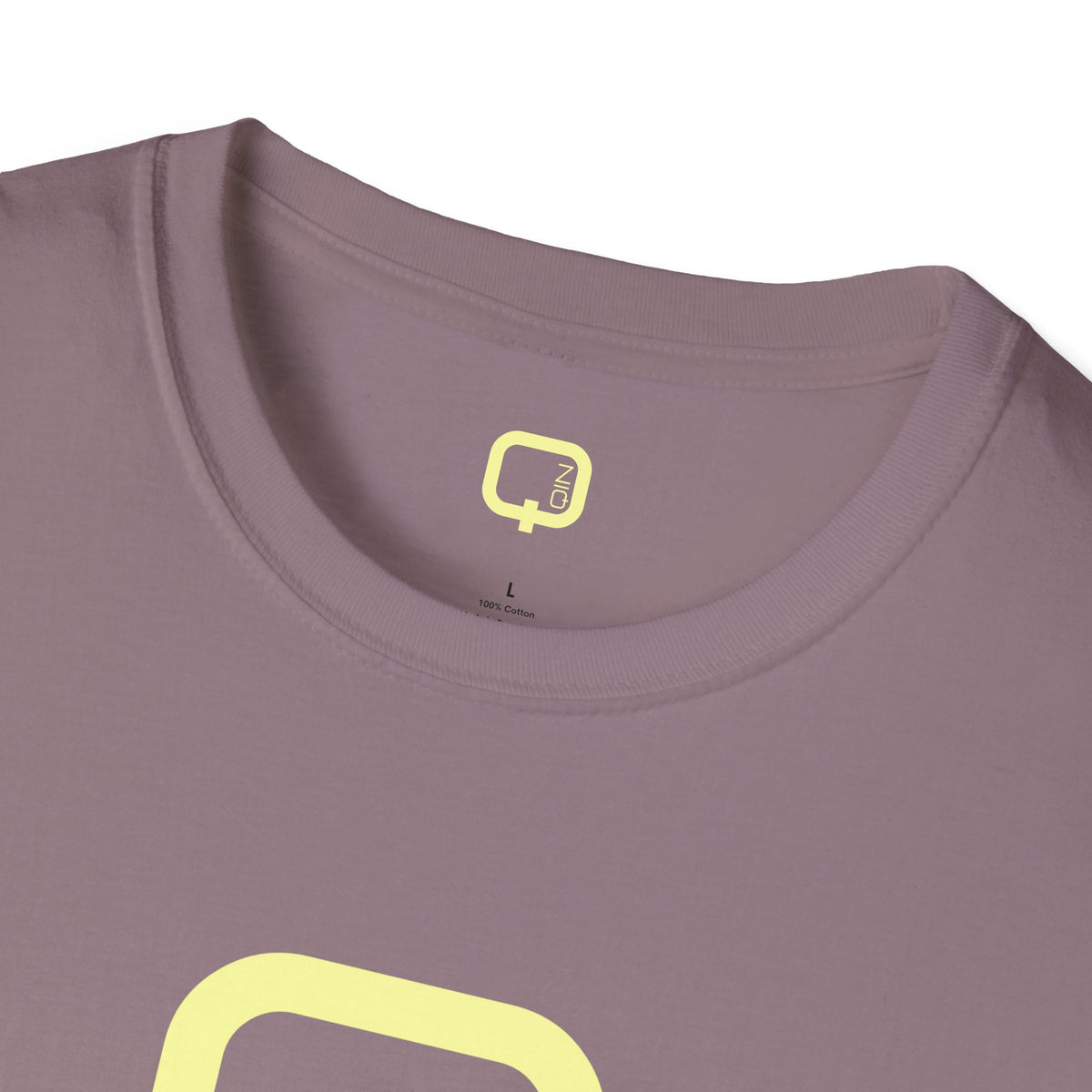 Qn Logo T‑Shirt — Minimalist Retro Tech Graphic Tee